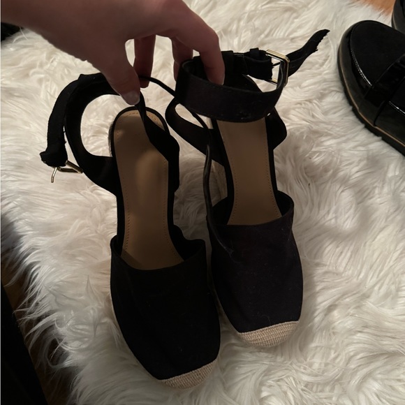 H&M - Picture 3 of 3